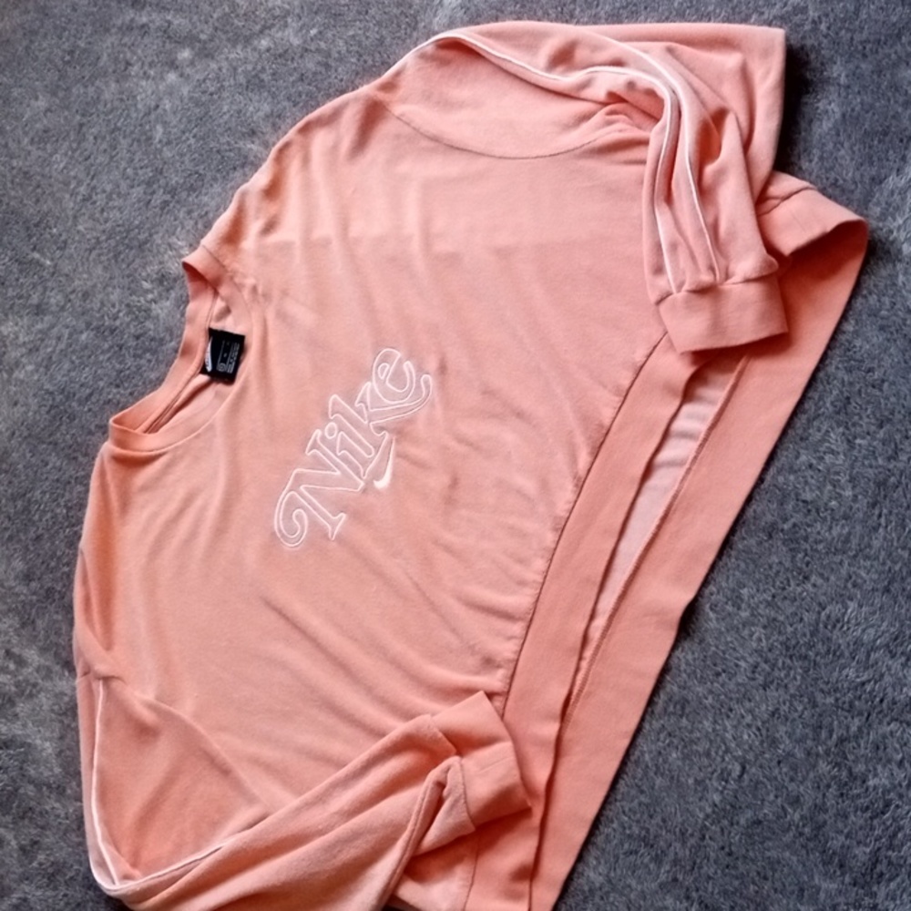 Nike peach cropped terry top